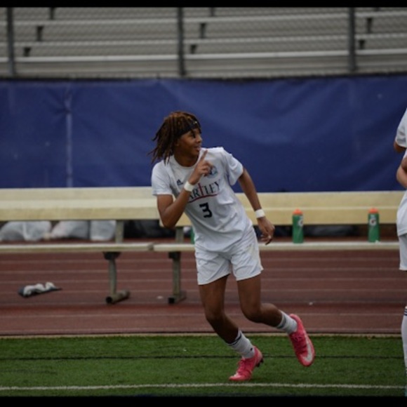 Meet your Posher, Aarren - Picture 1 of 1